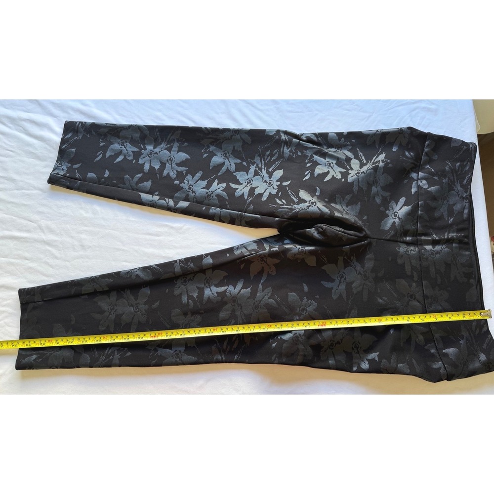 Soft Surroundings Perfect Ponte Floral Pull-On Pants Size Petite XL Black Floral - Picture 6 of 10